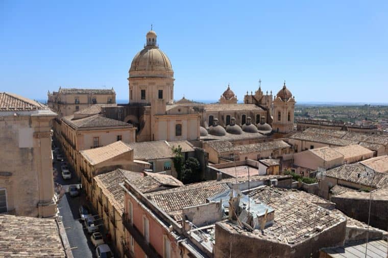 I tetti e le cupole di Noto dall'alto