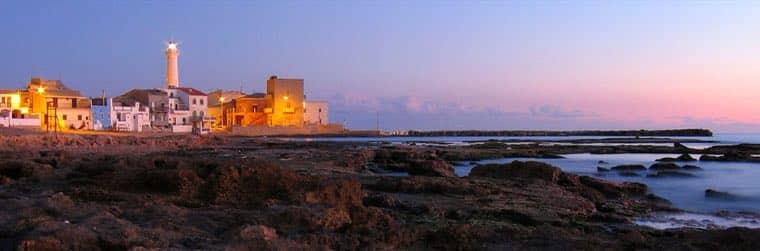 Punta Secca all'ora dorata